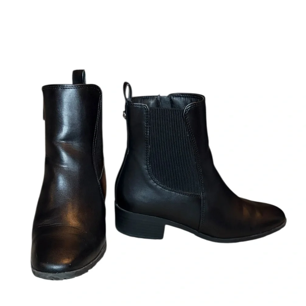 Anne Klein Coralie Black Ankle Boots Size 7.5 Comfort Chelsea Booties